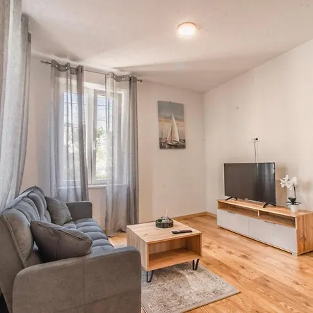 Apartment Florian Lopud