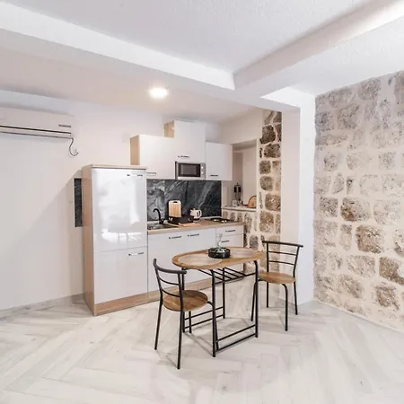 Apartment Florian Lopud