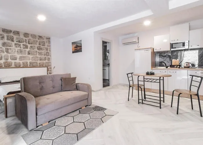 Apartament Florian *